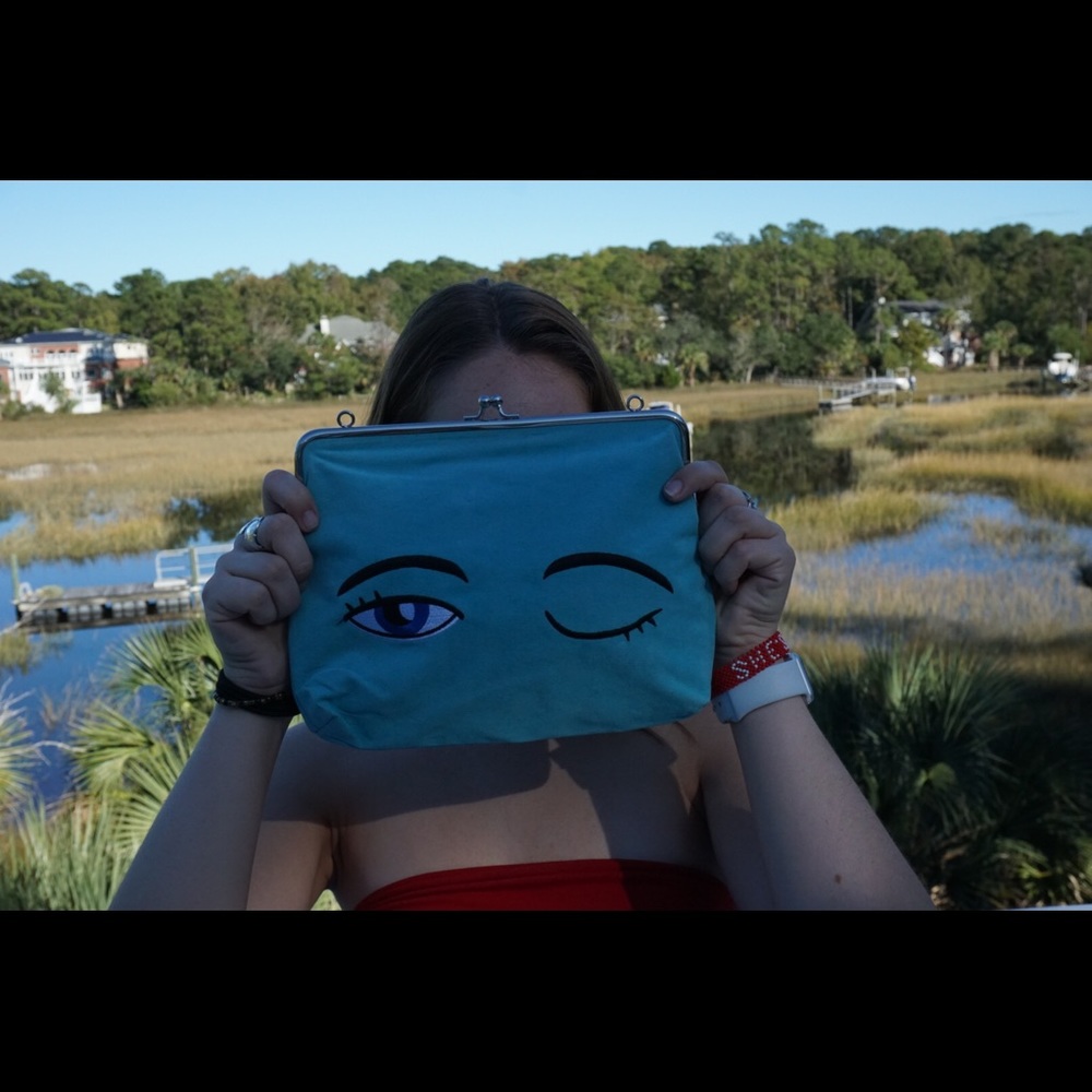 Yizi Eye Purse